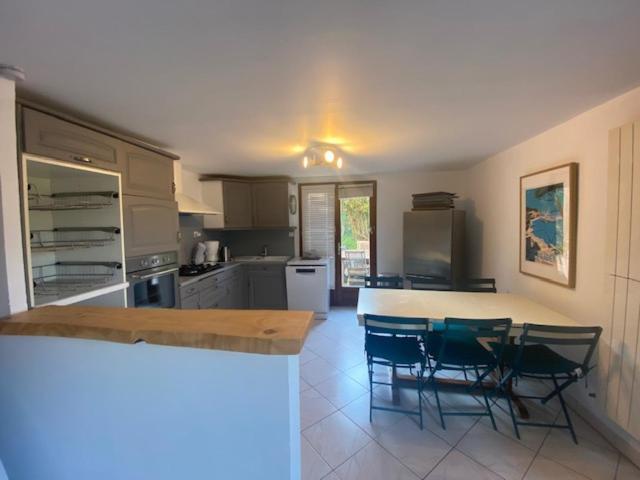 Joli Rez-De-Villa 80 M2 Proche Mer Carqueiranne Exterior foto
